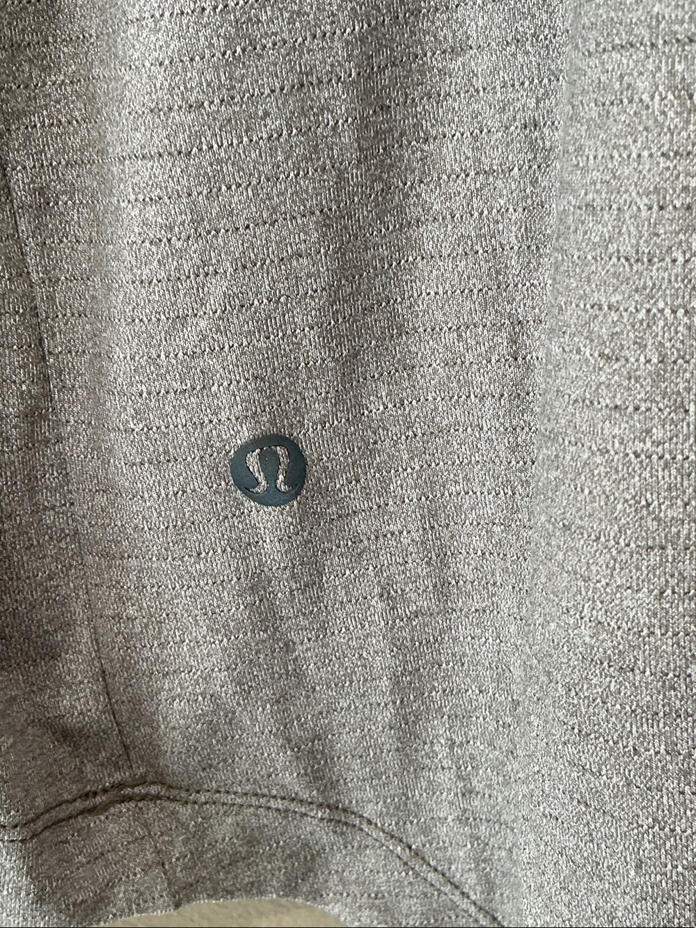 lululemon athletica Men's Light Gray Hooded Long-Sleeve Shirt - Picture 2 of 3